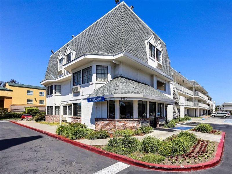 Motel 6-Oakland, Ca - Airport Exterior photo