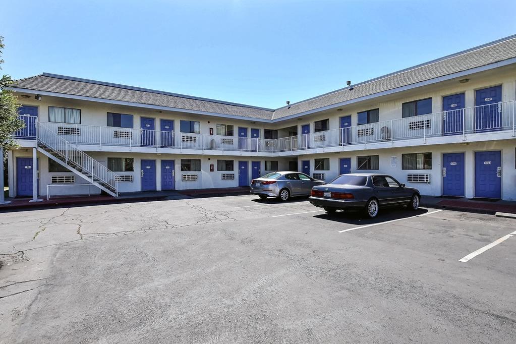 Motel 6-Oakland, Ca - Airport Exterior photo